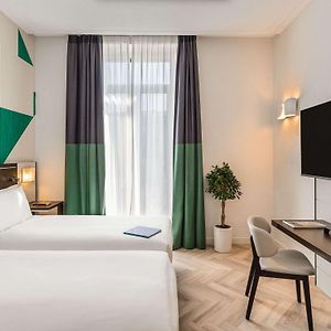 Classic Twin Room